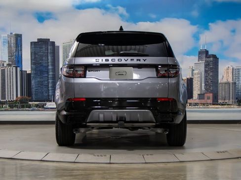 Certified 2025 Land Rover Discovery Sport Dynamic SE image 11