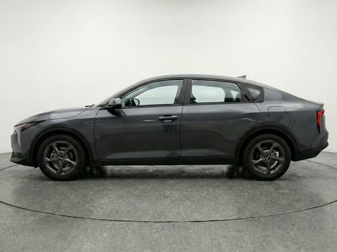 Used 2025 Kia K4 LXS image 5