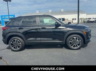 New 2026 Chevrolet TrailBlazer LT w/ Convenience Package FWD video 2