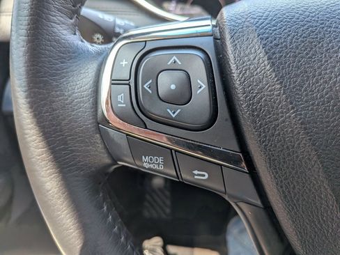 Used 2017 Toyota Avalon XLE image 31