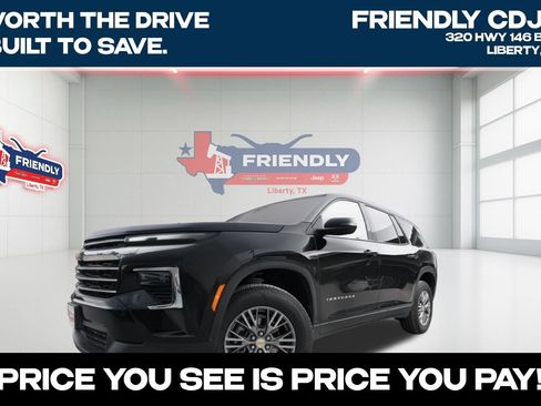 Used 2025 Chevrolet Traverse LT FWD image 1
