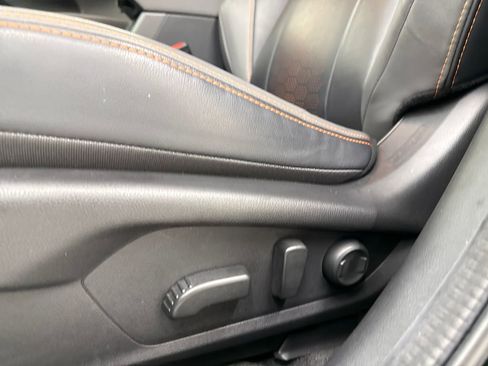 Used 2024 Subaru Crosstrek 2.5i Limited w/ Crosstrek Mirror Package AWD/4WD image 12