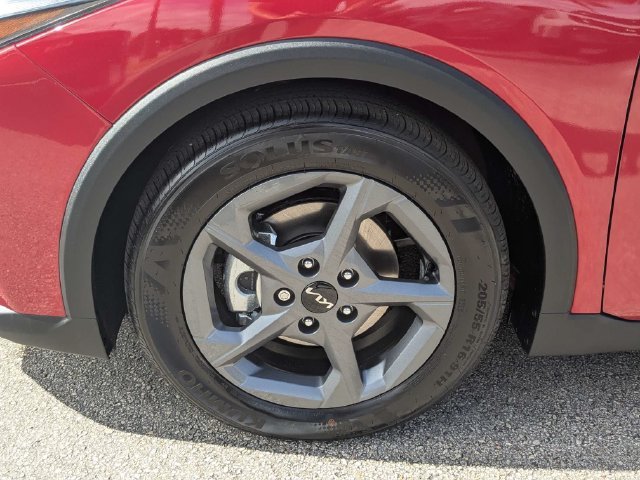 New 2026 Kia K4 FWD image 11
