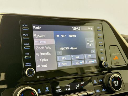 Used 2022 Toyota Highlander LE image 20