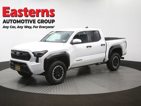 Used 2024 Toyota Tacoma TRD Off-Road AWD/4WD image 59
