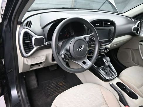 Used 2021 Kia Soul LX FWD image 25