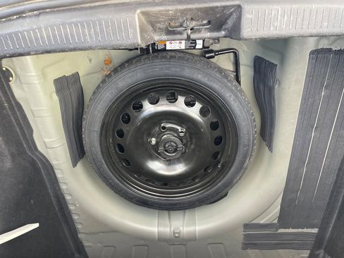 Used 2019 Chevrolet Sonic LT image 15