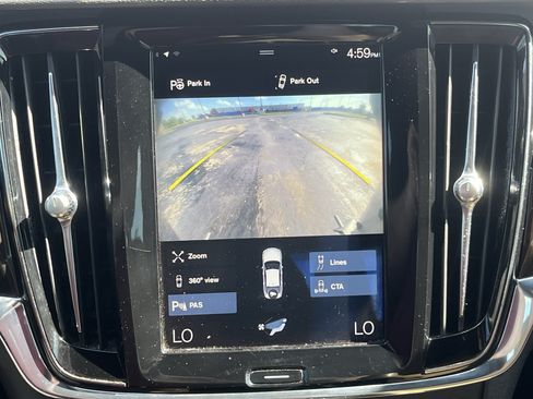 Used 2018 Volvo S90 T5 Momentum w/ Convenience Package FWD image 23