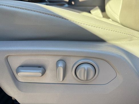 Used 2022 Chevrolet Silverado 1500 LTZ w/ LTZ Convenience Package II image 15