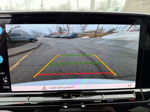 New 2026 Volkswagen Atlas SE image 18