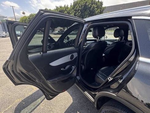 Used 2017 Mercedes-Benz GLC 300 image 10