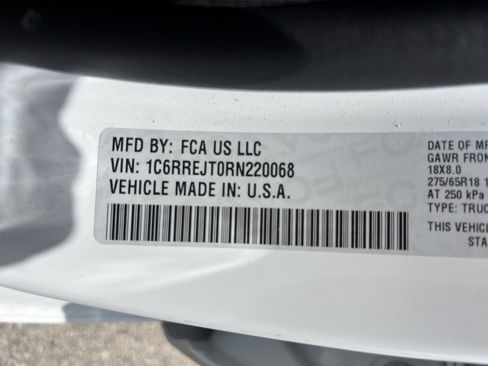 Used 2024 RAM 1500 Laramie RWD image 5