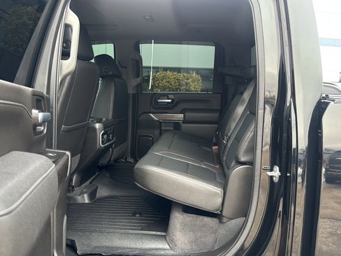 Used 2022 Chevrolet Silverado 2500 LTZ w/ LTZ Plus Package image 18