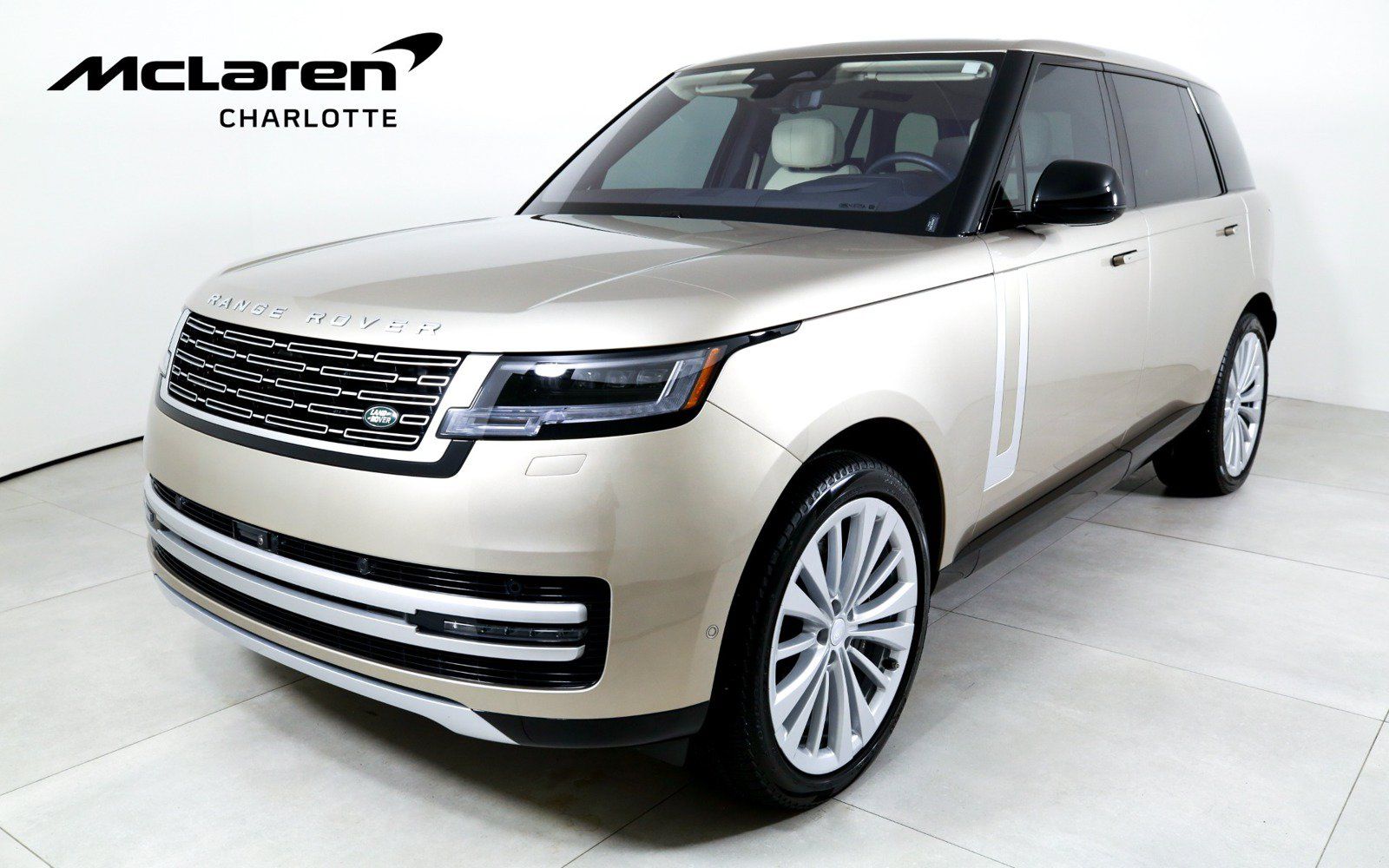 Used 2023 Land Rover Range Rover Long Wheelbase First Edition AWD/4WD image 1