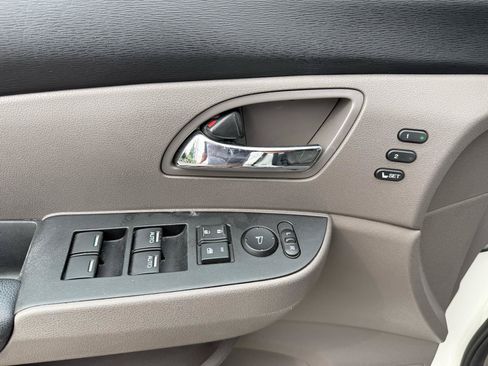 Used 2016 Honda Odyssey Touring image 16