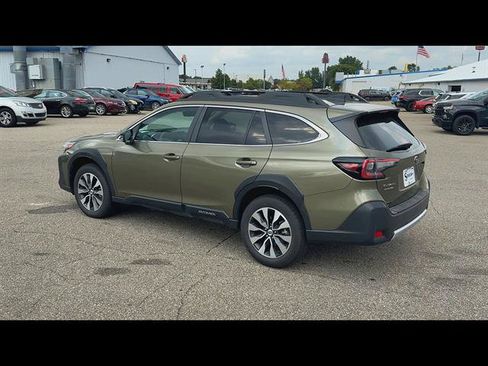 Used 2025 Subaru Outback Limited AWD/4WD image 34