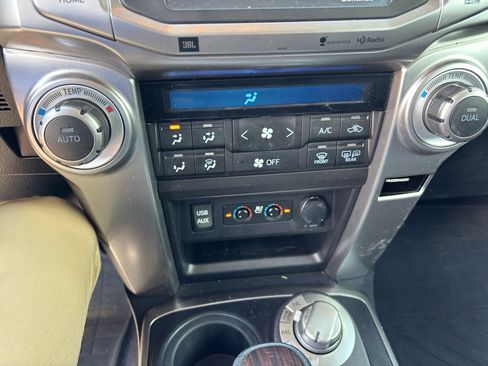 Used 2016 Toyota 4Runner Limited AWD/4WD image 12