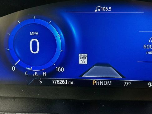 Used 2020 Ford Explorer Platinum w/ Premium Technology Package AWD/4WD image 15