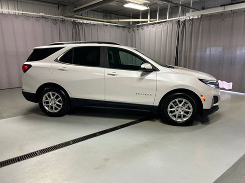 Used 2022 Chevrolet Equinox LT FWD image 8