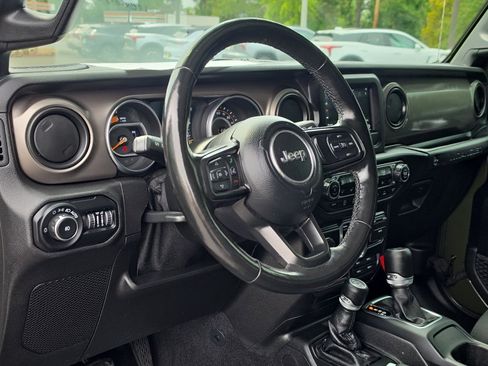 Used 2021 Jeep Wrangler Unlimited Sport AWD/4WD image 14