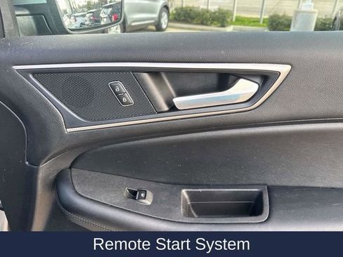 Used 2022 Ford Edge SEL w/ Convenience Package image 18