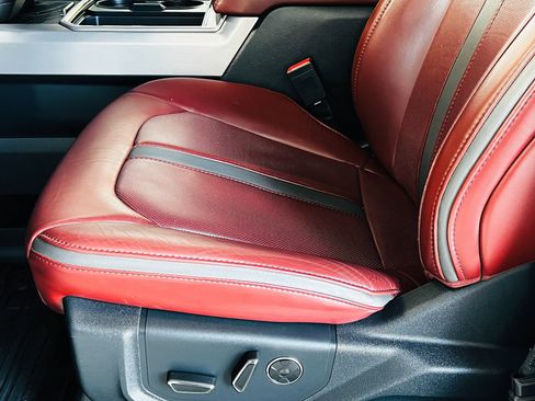 Used 2019 Ford F250 Platinum w/ Platinum Ultimate Package image 13