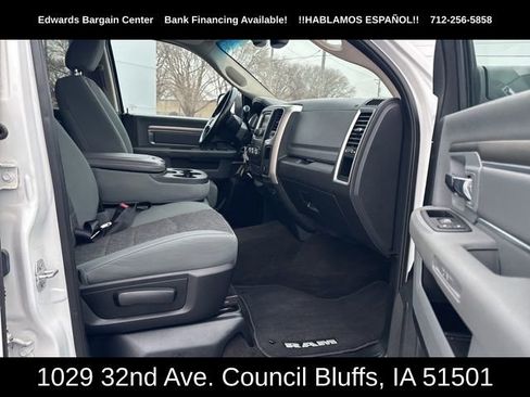 Used 2018 RAM 2500 SLT w/ Luxury Group image 13