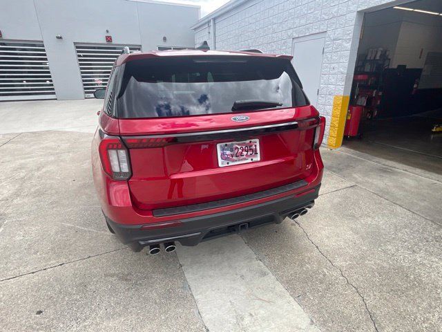 Used 2025 Ford Explorer ST AWD/4WD image 15
