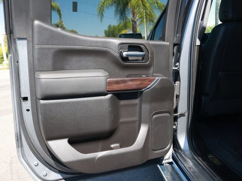Used 2022 GMC Sierra 1500 SLT w/ SLT Premium Package AWD/4WD image 39