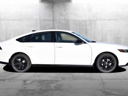 New 2025 Honda Accord SE image 5