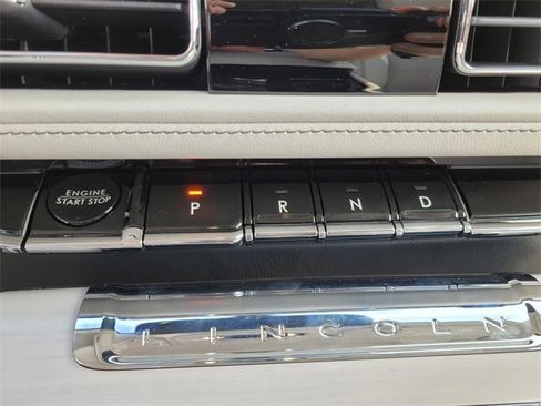 New 2025 Lincoln Aviator Reserve w/ Equipment Group 201A image 12