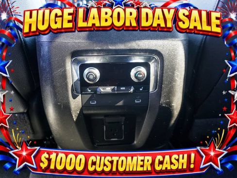 Used 2023 GMC Yukon Denali AWD/4WD image 11