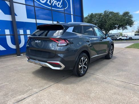 Used 2025 Kia Sportage EX AWD/4WD image 8