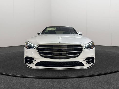 New 2025 Mercedes-Benz S 580e 4MATIC Sedan image 2