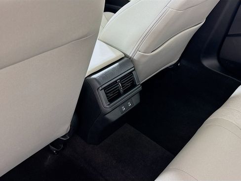 Used 2025 Honda Accord SE image 13