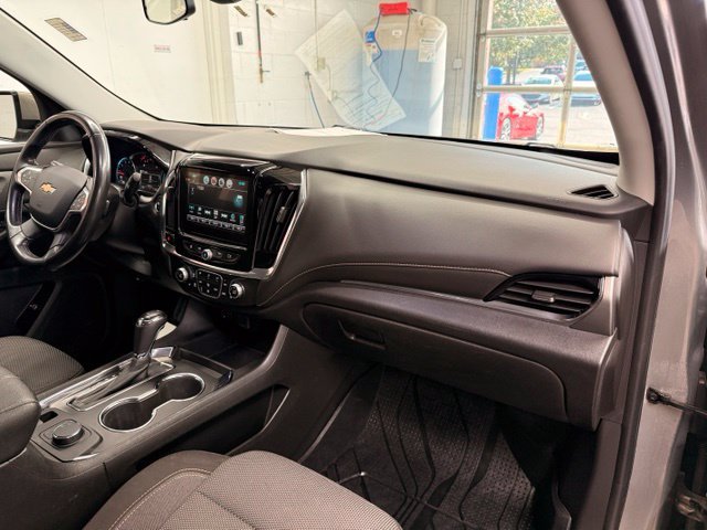 Used 2019 Chevrolet Traverse LT FWD image 23