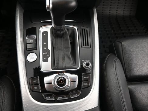 Used 2017 Audi Q5 2.0T Premium Plus w/ Technology Package image 21