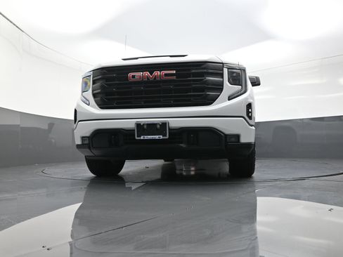 Used 2022 GMC Sierra 1500 Elevation image 10