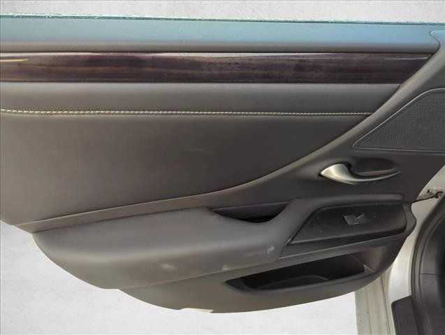 Used 2020 Lexus ES 350 w/ Premium Package FWD image 9