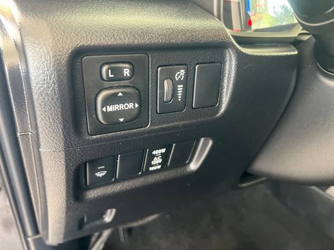 Used 2018 Toyota 4Runner SR5 Premium AWD/4WD image 44