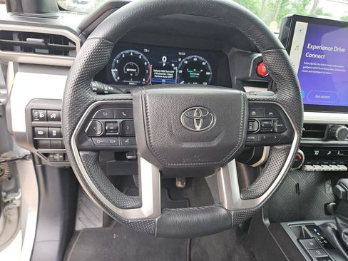 Used 2024 Toyota Tacoma TRD Off-Road AWD/4WD image 18