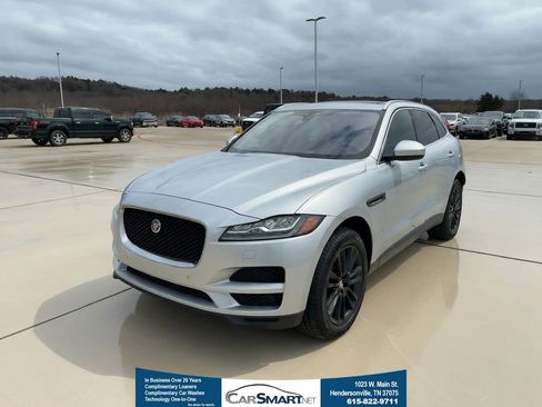 Used 2018 Jaguar F-PACE Prestige image 1
