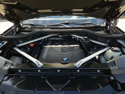 Certified 2023 BMW X5 xDrive40i w/ M Sport Package image 21