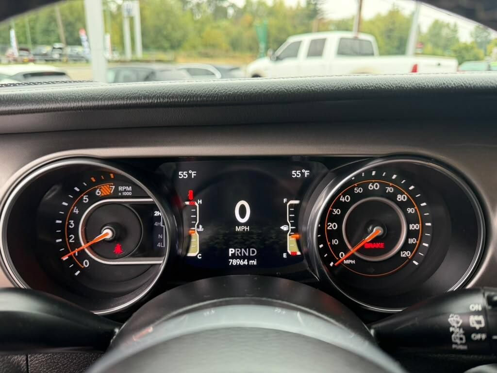 Used 2019 Jeep Wrangler Unlimited Sahara AWD/4WD image 20