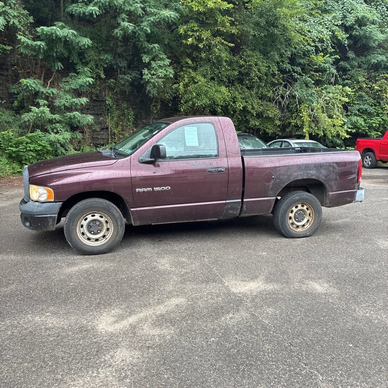 Used 2004 Dodge Ram 1500 Truck ST RWD image 2