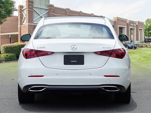Used 2023 Mercedes-Benz C 300 4MATIC Sedan image 5