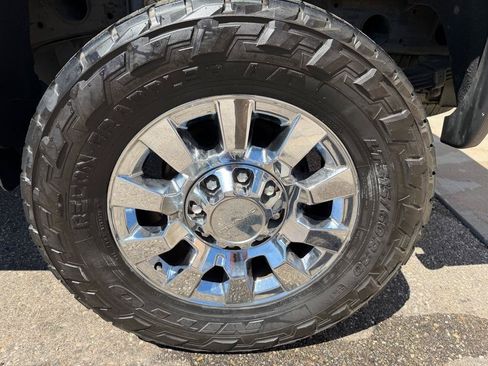 Used 2018 GMC Sierra 2500 Denali w/ Duramax Plus Package AWD/4WD image 7