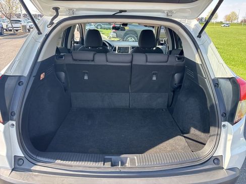 Used 2021 Honda HR-V EX image 11