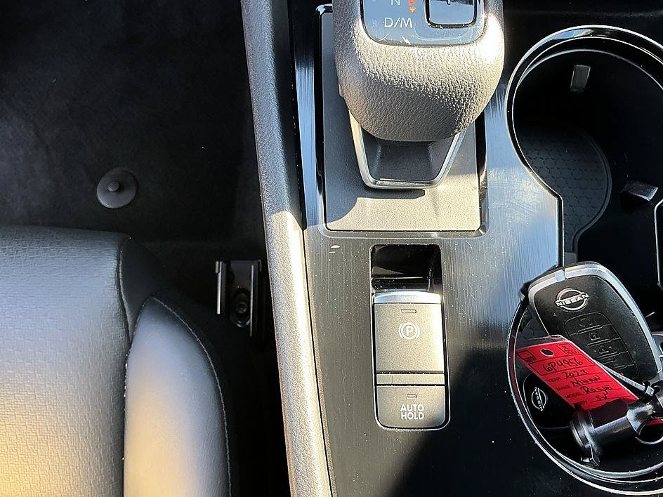 Certified 2023 Nissan Rogue SV w/ SV Premium B Package AWD/4WD image 20