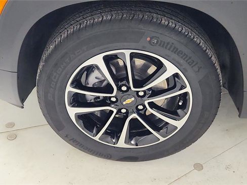 Used 2025 Chevrolet TrailBlazer LT image 16